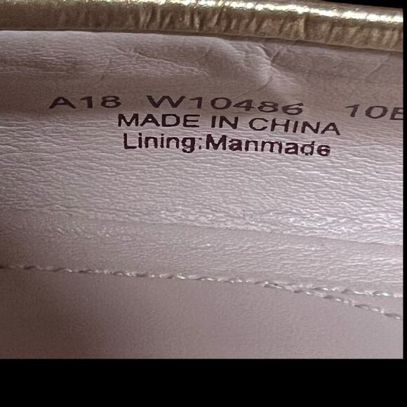 COLE HAAN Women's Size 10 Gold Demi Driving Shoes Cinderella Flats Logo Detail - Picture 14 of 14